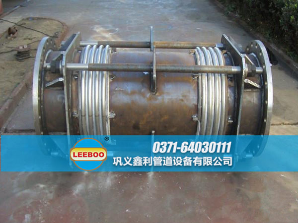 未噴漆的大拉桿橫向波紋<a href=http://www.yfpm.com.cn target=_blank class=infotextkey>補(bǔ)償器</a>